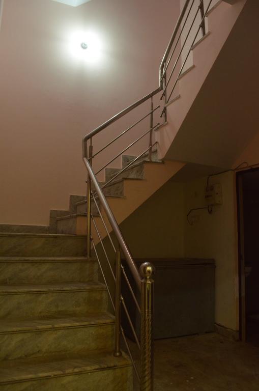 Assi River Guest House พาราณสี ภายนอก รูปภาพ