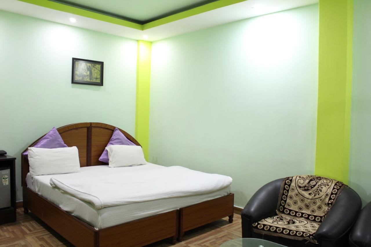 Assi River Guest House พาราณสี ภายนอก รูปภาพ