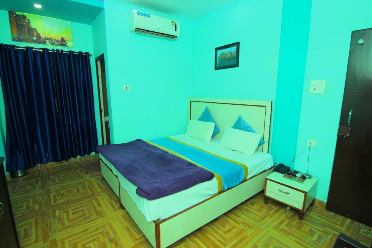 Assi River Guest House พาราณสี ภายนอก รูปภาพ