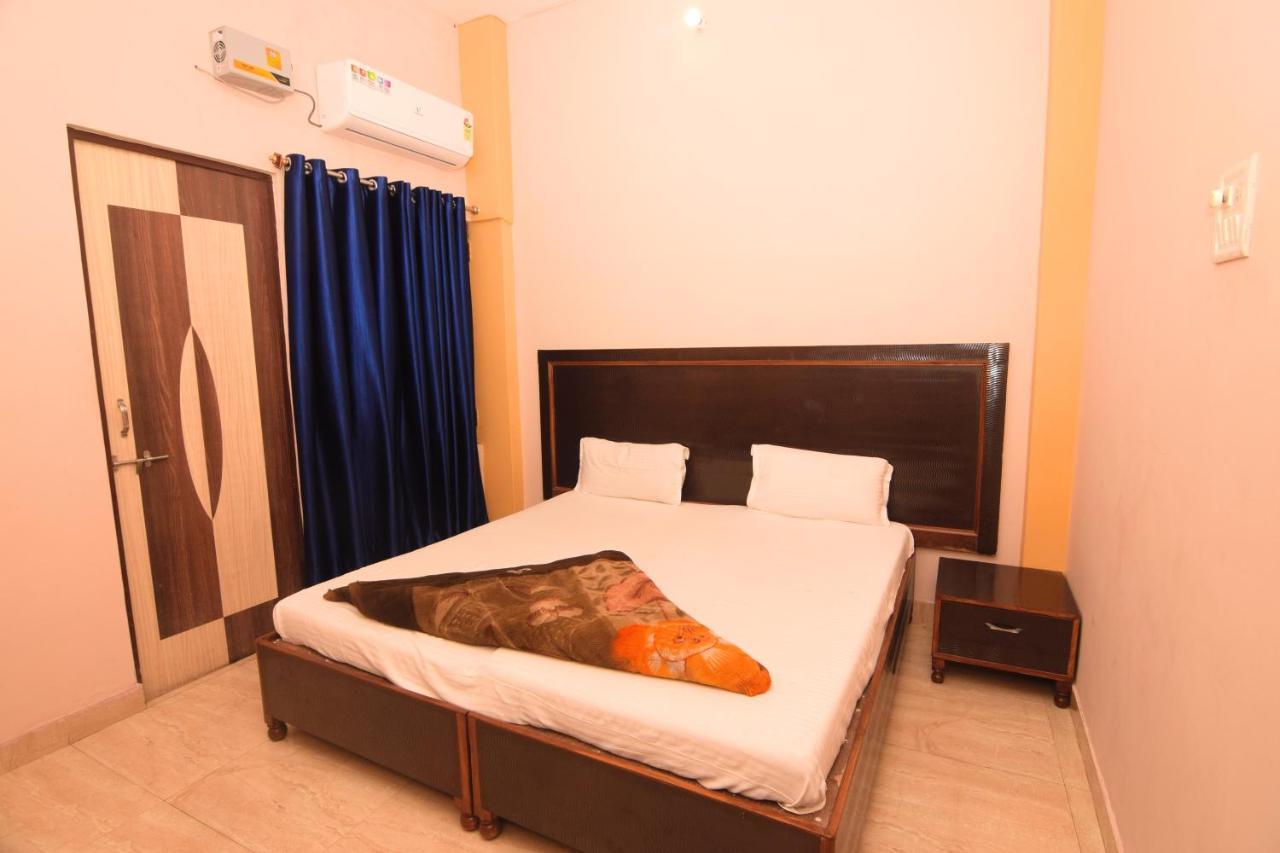 Assi River Guest House พาราณสี ภายนอก รูปภาพ