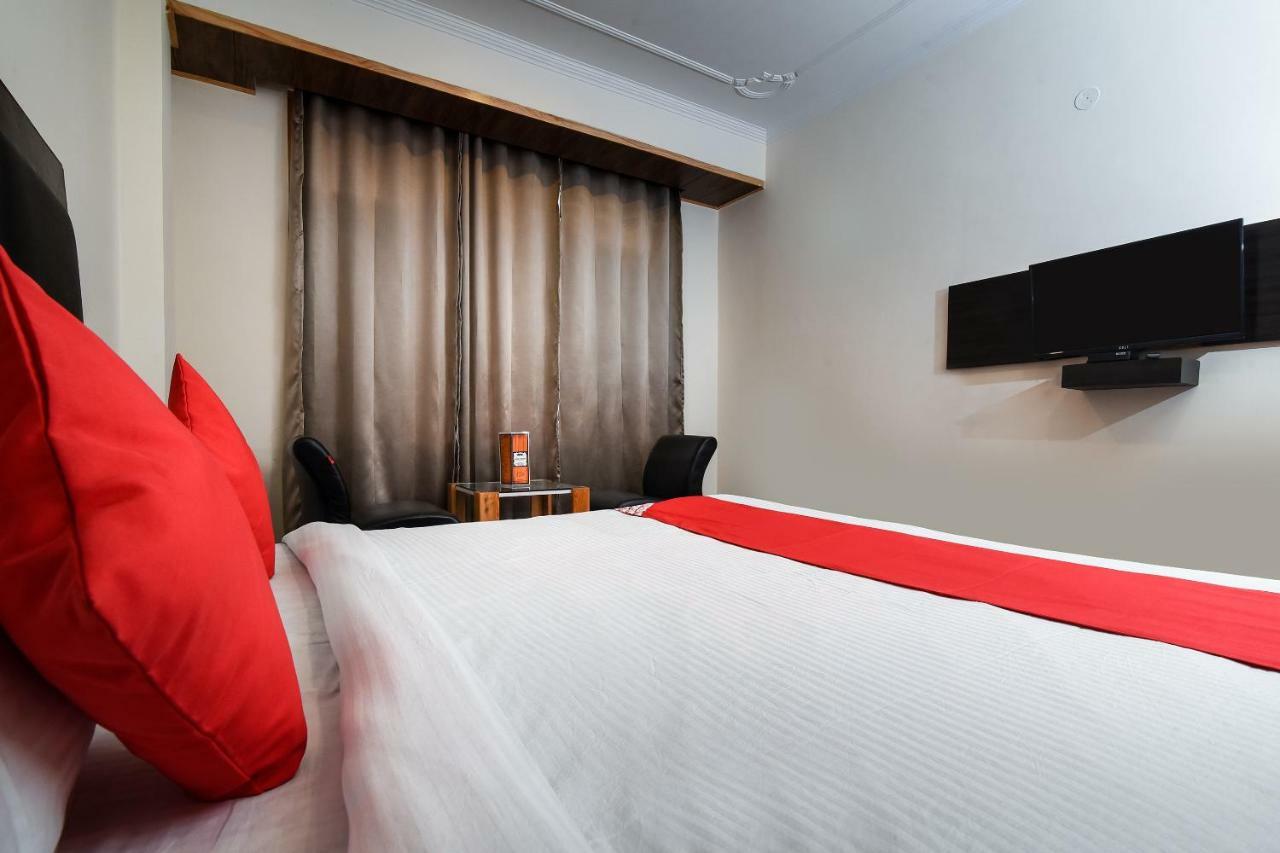 Assi River Guest House พาราณสี ภายนอก รูปภาพ